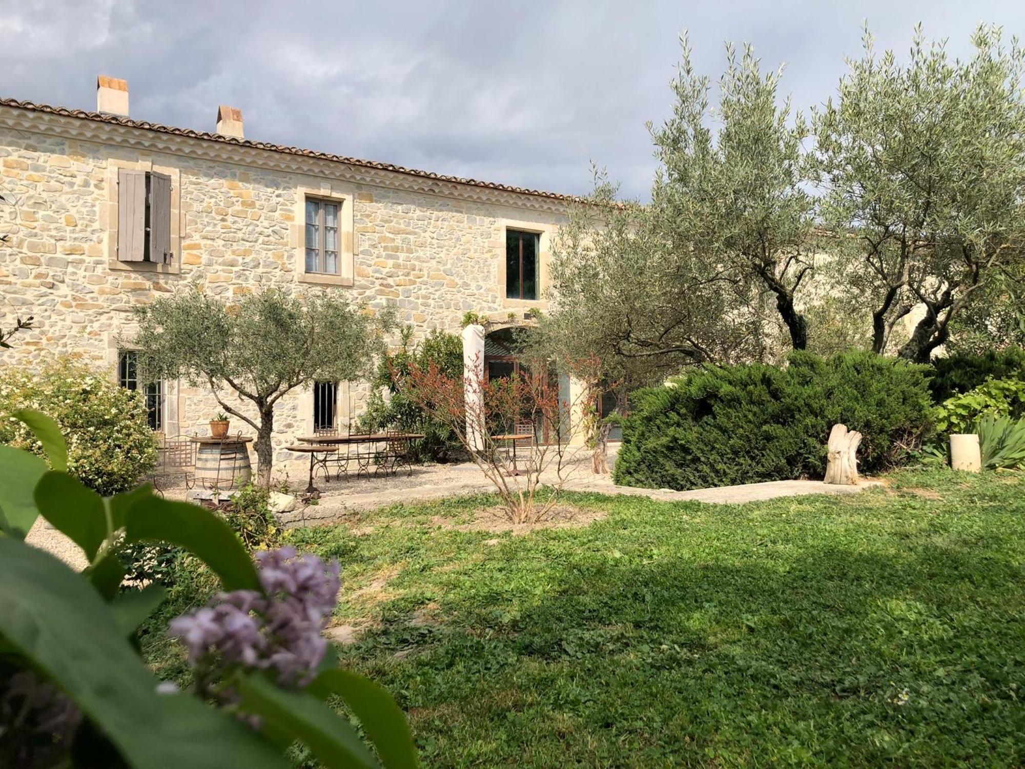 Bed and Breakfast Le Coing Des Vignes Mauressargues Esterno foto
