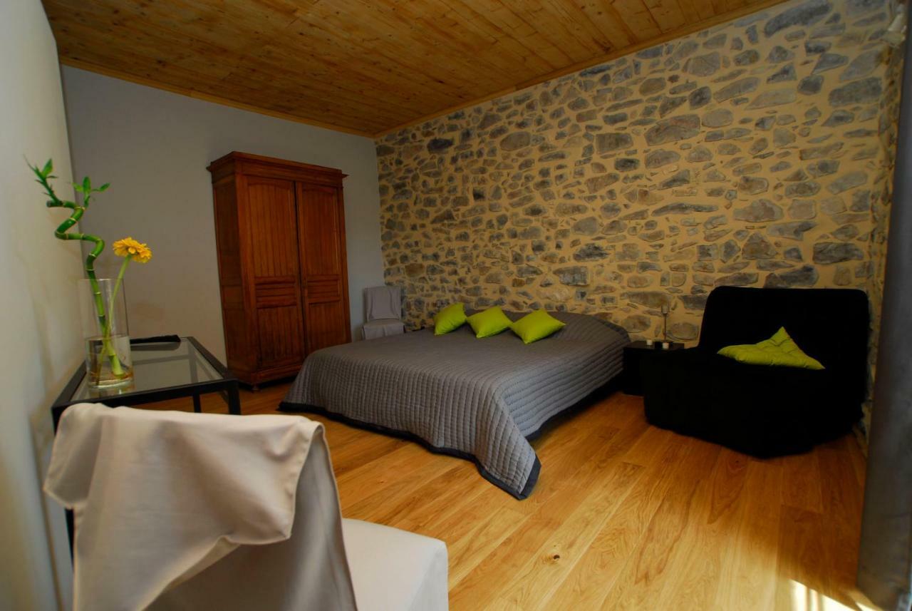 Bed and Breakfast Le Coing Des Vignes Mauressargues Esterno foto